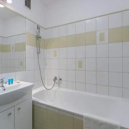 Apartment Grzegorzki Standard By Bookinghost Krakow